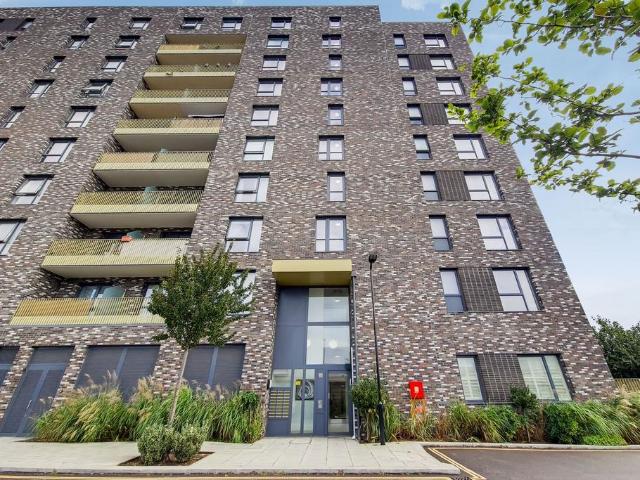 Stanley Road, Acton, London, W3 1 bed flat to rent £2,200 pcm £508 pw