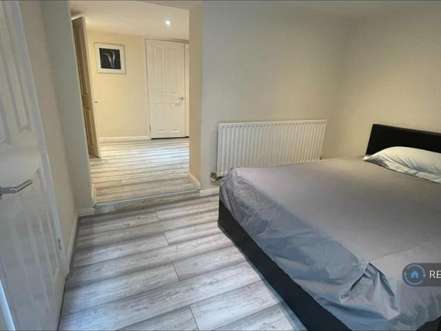 Stanley Road, Gillingham, ME7 1 bed in a house share to rent £725 pcm £167 pw