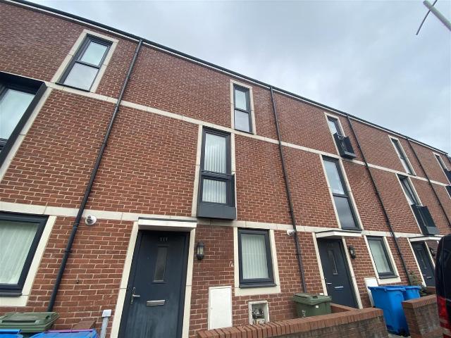 Stanley Road, Kirkdale, Liverpool L5, 4 bed town house to rent, £1,150 pcm | PrimeLocation