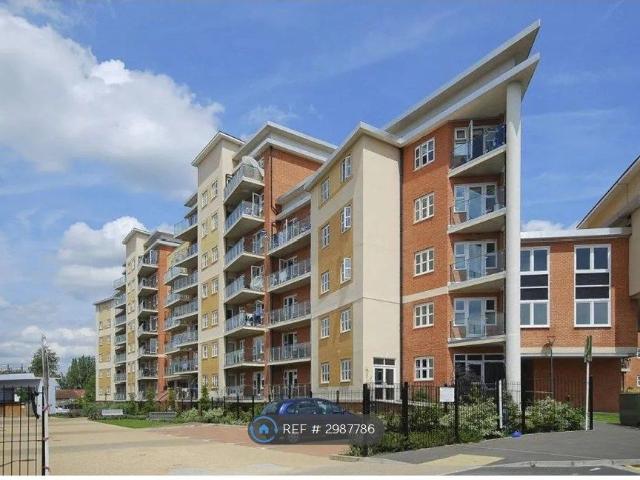 Stanley Road, Harrow HA2, 2 bed flat to rent, £1,800 pcm | PrimeLocation
