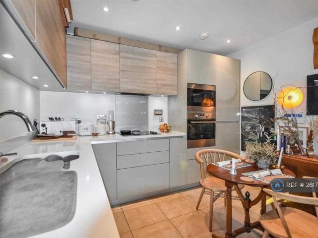 Stanley Road, London, W3 1 bed flat to rent £2,000 pcm £462 pw
