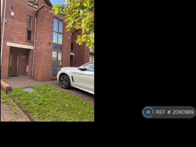 Stanley Road, Manchester, M28 1 bed in a house share to rent £650 pcm £150 pw