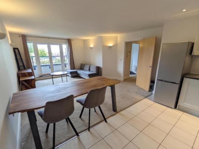 Stanley Road, Woking, Surrey, GU21