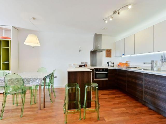 Stanley Road, Wimbledon, London SW19, 2 bed flat to rent, £5,000 pcm | PrimeLocation