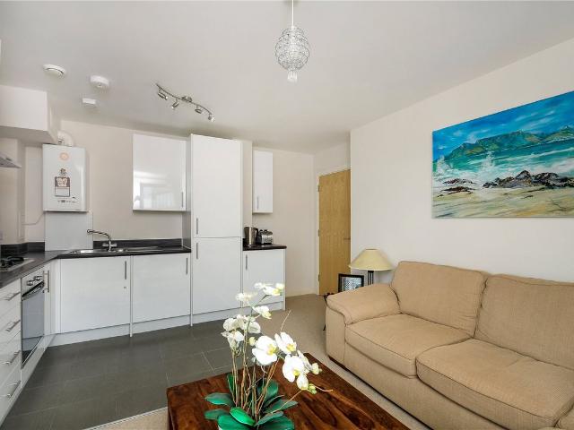 Stanley Road, Wimbledon, London SW19, 2 bed flat to rent, £2,100 pcm | PrimeLocation