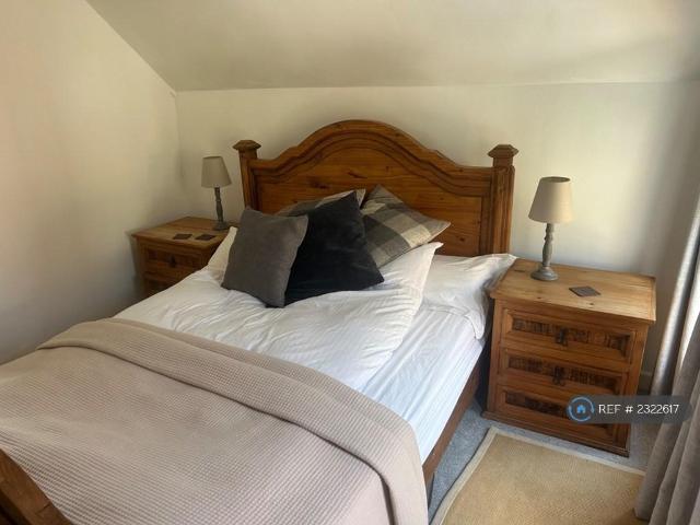 Stanley Street, Bedford, MK41 1 bed detached house to rent £1,350 pcm £312 pw