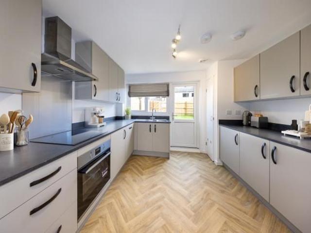 Stanmore Crescent, Carterton OX18, 3 bed end terrace house to rent, £1,700 pcm | PrimeLocation