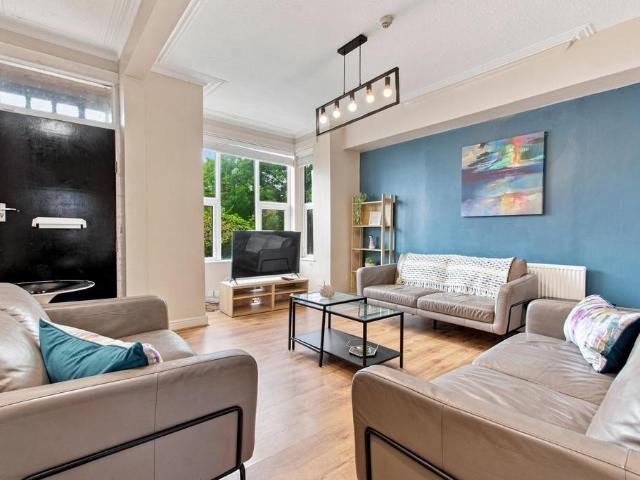 STANMORE PLACE, Leeds 6 bed house to rent £2,340 pcm £540 pw