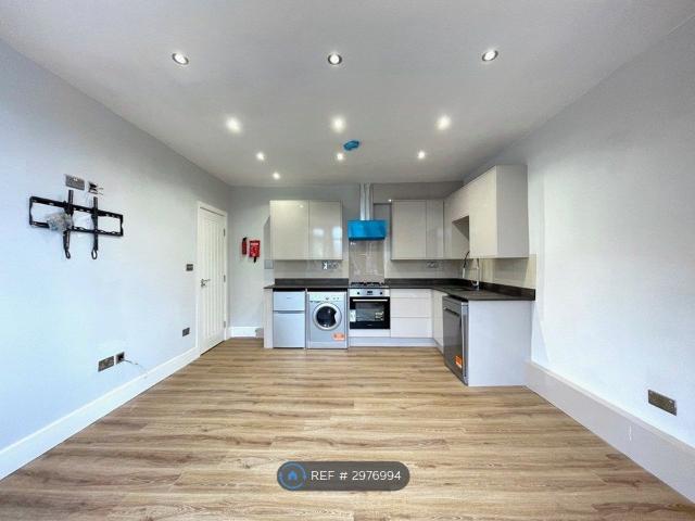 Stanmore Road, Birmingham B16, 2 bed flat to rent, £1,150 pcm | PrimeLocation