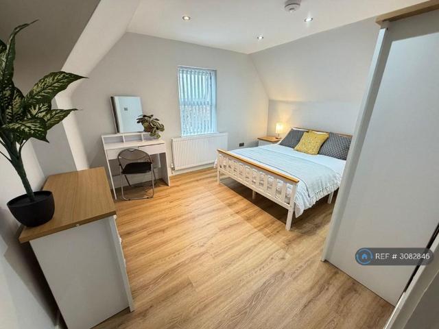 Stanmore Road, Birmingham, B16 3 bed flat to rent £1,295 pcm £299 pw