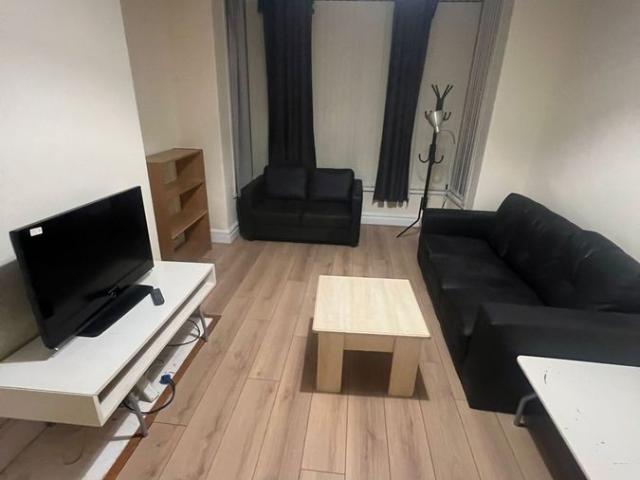 Stanmore Street, Leeds LS4, 4 bed terraced house to rent, £2,000 pcm | PrimeLocation