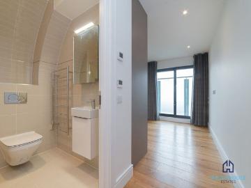 Stannary Street, London, SE11 Three Bedroom Flat To Rent £1,014pw / £4,395pcm