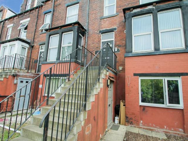 Stanningley Road, Armley, Leeds LS12, 1 bed flat to rent, £750 pcm | PrimeLocation