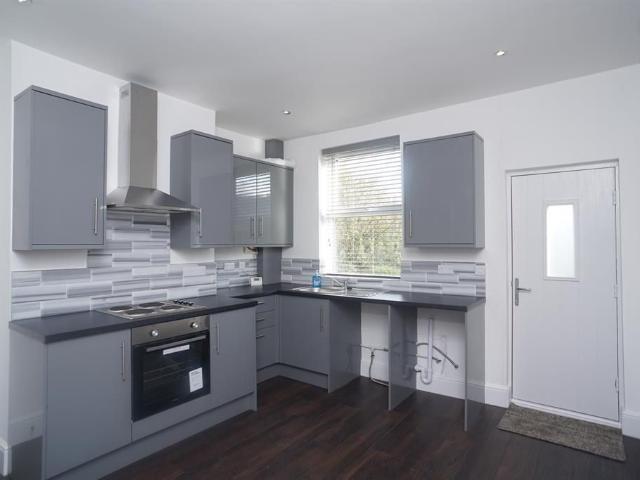 Stannington Road, Stannington, Sheffield S6, 3 bed terraced house to rent, £975 pcm | PrimeLocation