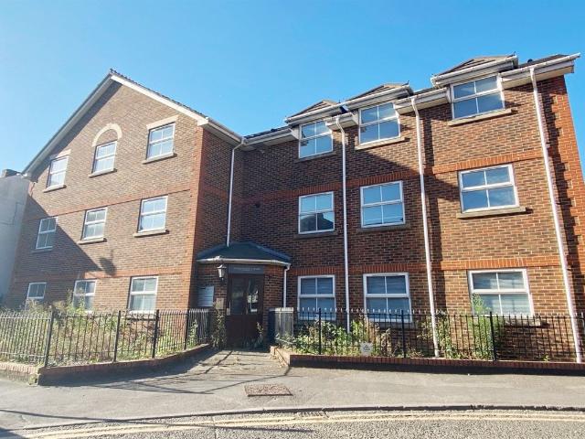 Stanshawe Court, Reading RG1, 1 bed flat to rent, £1,200 pcm | PrimeLocation