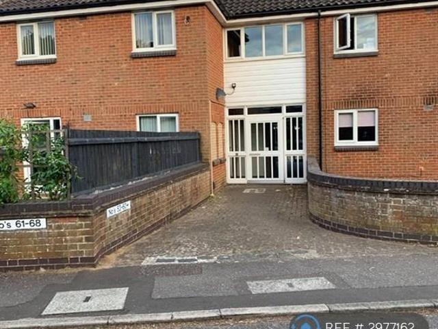 Stanway, Colchester, CO3 1 bed flat to rent £925 pcm £213 pw