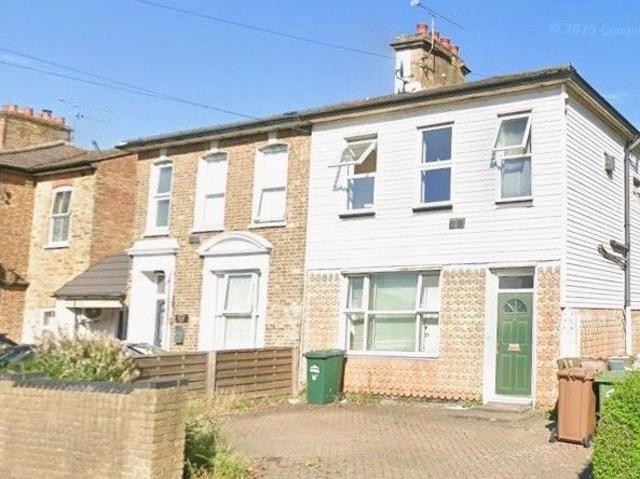 Stanwell Road, Ashford TW15, 4 bed semi detached house to rent, £2,500 pcm | PrimeLocation