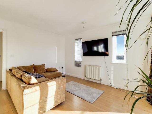 Stanton Court, Dagenham, RM10