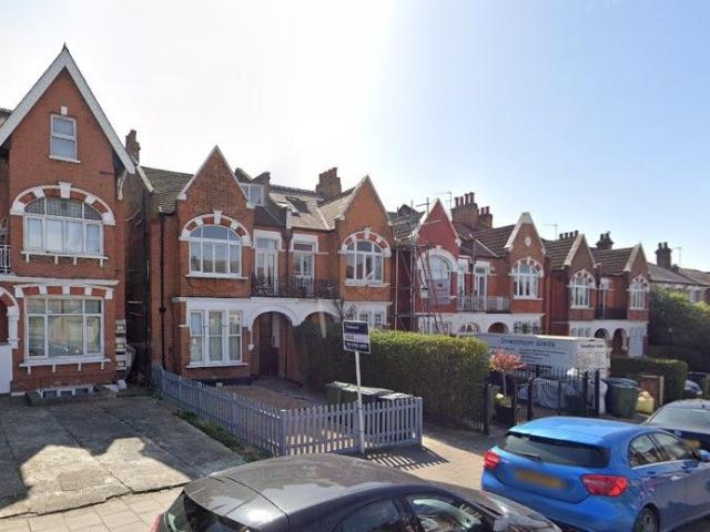 Stanthorpe Road, London SW16, 3 bed flat to rent, £2,000 pcm | PrimeLocation
