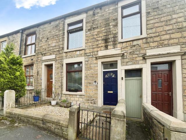 Stanyforth Street, Hadfield, Glossop, Derbyshire SK13, 2 bed terraced house to rent, £925 pcm | PrimeLocation
