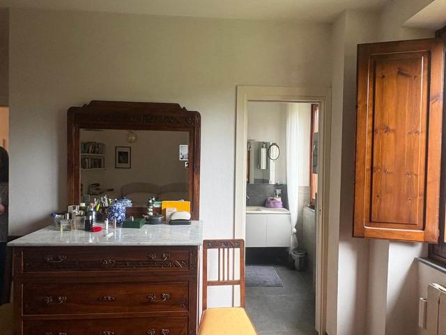 STANZA CON BAGNO PRIVATO IN ELEGANTE APPARTAMENTO CON TERRAZZA PANORAMICA – PIEVE A NIEVOLE