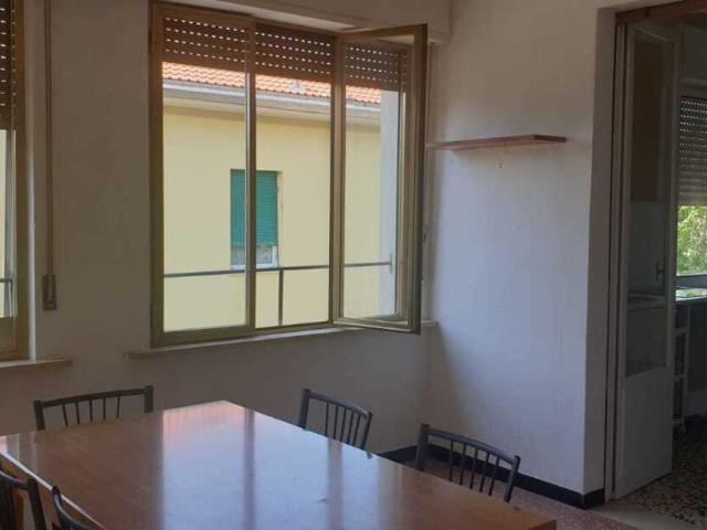 Stanza a fornovo di taro