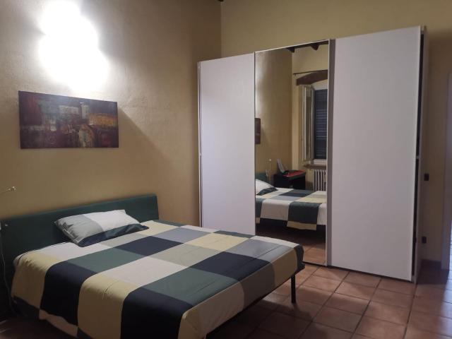Stanza Matrimoniale Per Studentesse/lavoratrice – Il Borgo Immobiliare