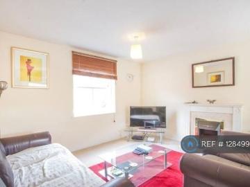 Stapleton, Bristol, BS16 3 bed flat to rent £2,100 pcm £485 pw