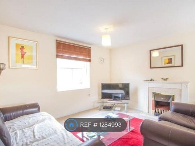 Stapleton, Bristol BS16, 3 bed flat to rent, £2,100 pcm | PrimeLocation