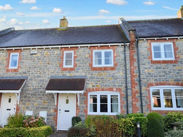 Stapleford Court, Stalbridge 3 bed terraced house to rent £1,100 pcm £254 pw
