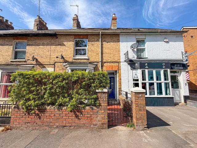 Staplegrove Road, Taunton TA2, 2 bed terraced house to rent, £1,300 pcm | PrimeLocation