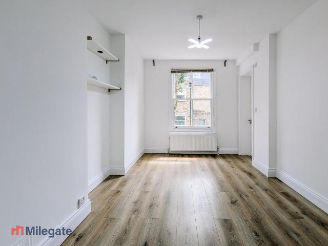 Star Road, London W14 2 bed flat to rent £2,200 pcm £508 pw