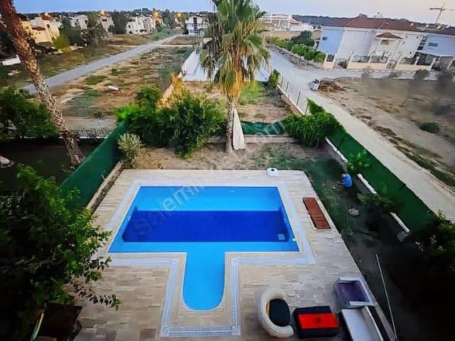 Star Sitesi'nde Müstakil Havuzlu 4+1 Tripleks Villa