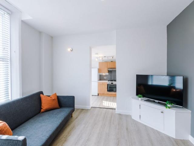 Starbeck Avenue, Newcastle NE2, 6 bed terraced house to rent, £693 pppm | PrimeLocation
