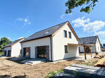 Segment bliźniak z tarasem, energooszczędny, 86 m2