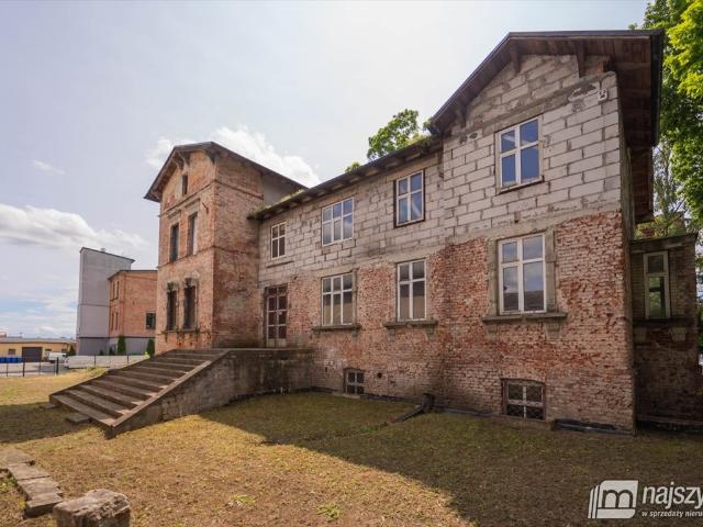 Unikalna nieruchomość 750 m2 na dużej działce w Stargardzie
