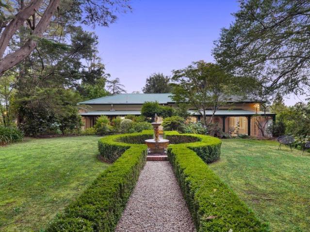 Stardust Character, Space & Stunning Gardens