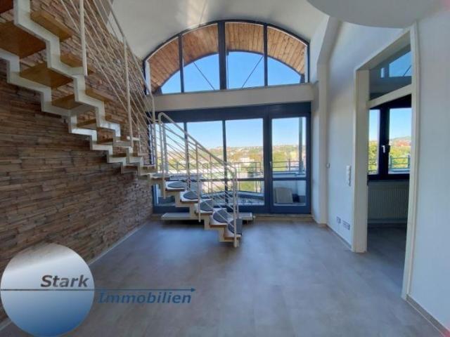 Stark! Maisonette 2 Raum Wohnung mit neuer EBK und neuem Bad!