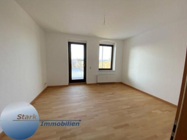Stark! Schöne 3 Raum Wohnung mit Balkon!