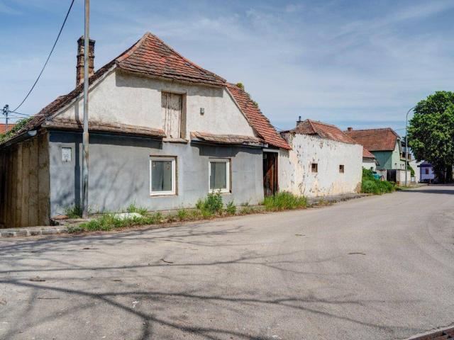 Stark sanierungsbedürftiges Haus in Haugsdorf!