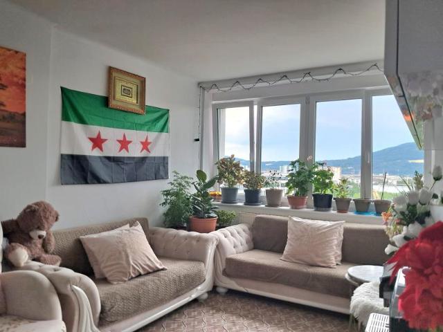 Starhembergstr.66: Reizende 2 Zimmerwohnung, 39m2 WNFL, ablösefreie Küche, 8.Liftstock