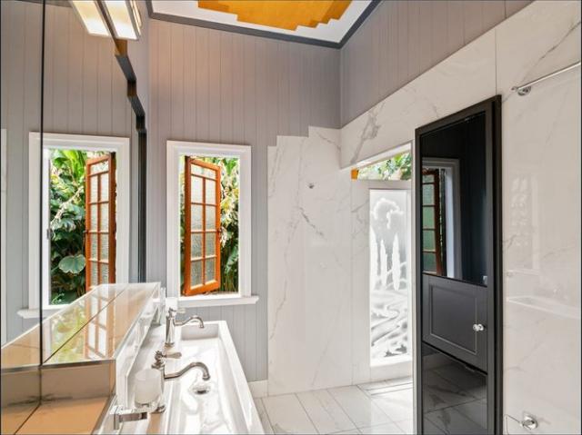 STARLINGS Beautiful Art Deco Home in Heart of New Farm
