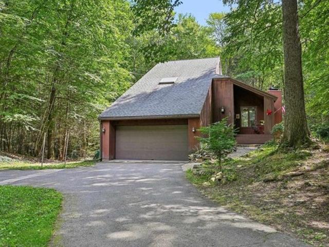 Starwood Dr, Hampstead, Home For Sale