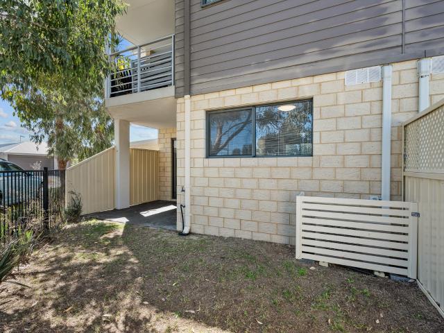 Start here! Rare Two in One, Dual Key Investment!