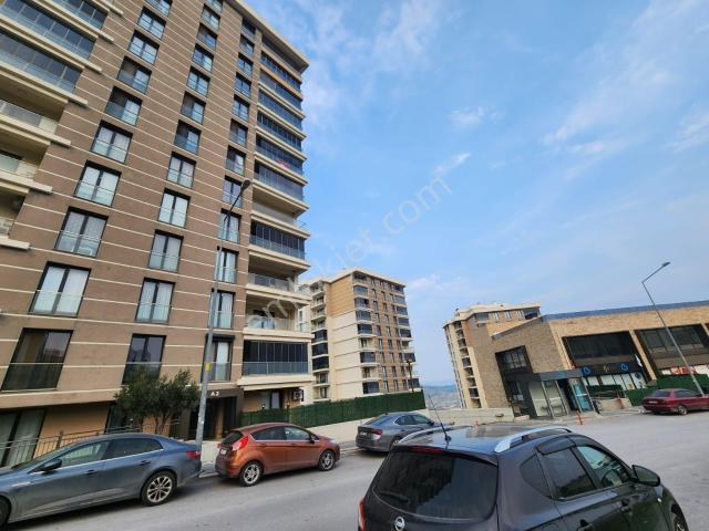 Startkey Yönden Baltoklarda Geniş Şehir Manzaralı Cambalkonlu3+1