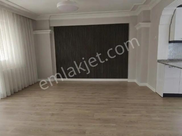 Startkey Platin'den Şehrin Kalbinde Bakımlı 3+1 Oturmaya Hazır!