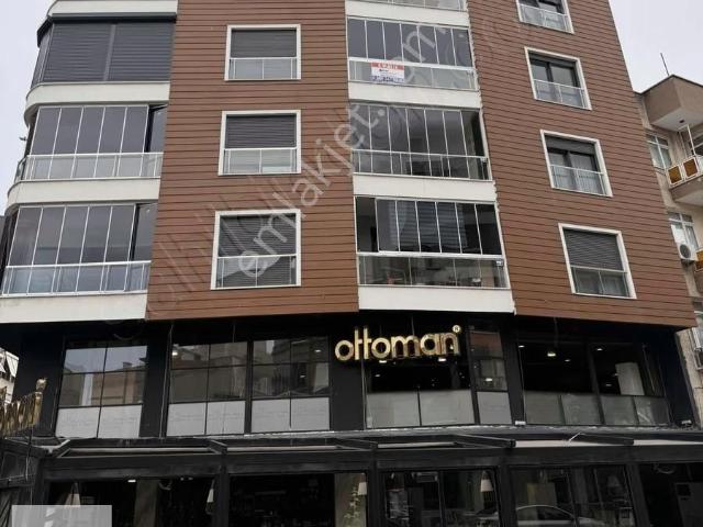 Startkey Star'dan Kafeler Sokağında Kiralık 2+1 Daire