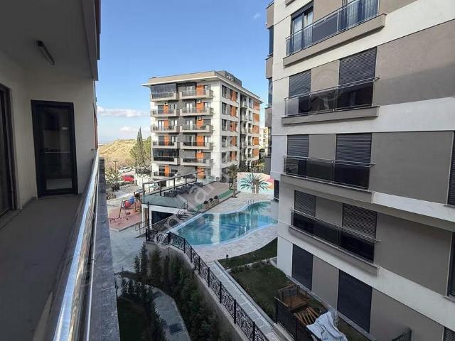 Startkey Star'dan Lidya Garden Projesin'de Satılık 4+1 Arakat