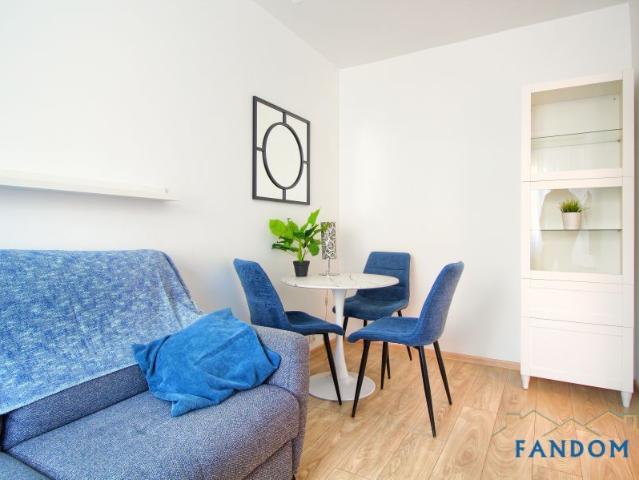 Starzyńskiego 9 | 3 POKOJE + BALKON | INTERNET | 53 m2