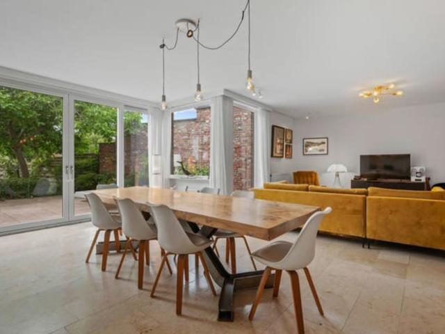 Stasegemdorp ! 6 slps, 2 badks, tuin, oprit en garage !